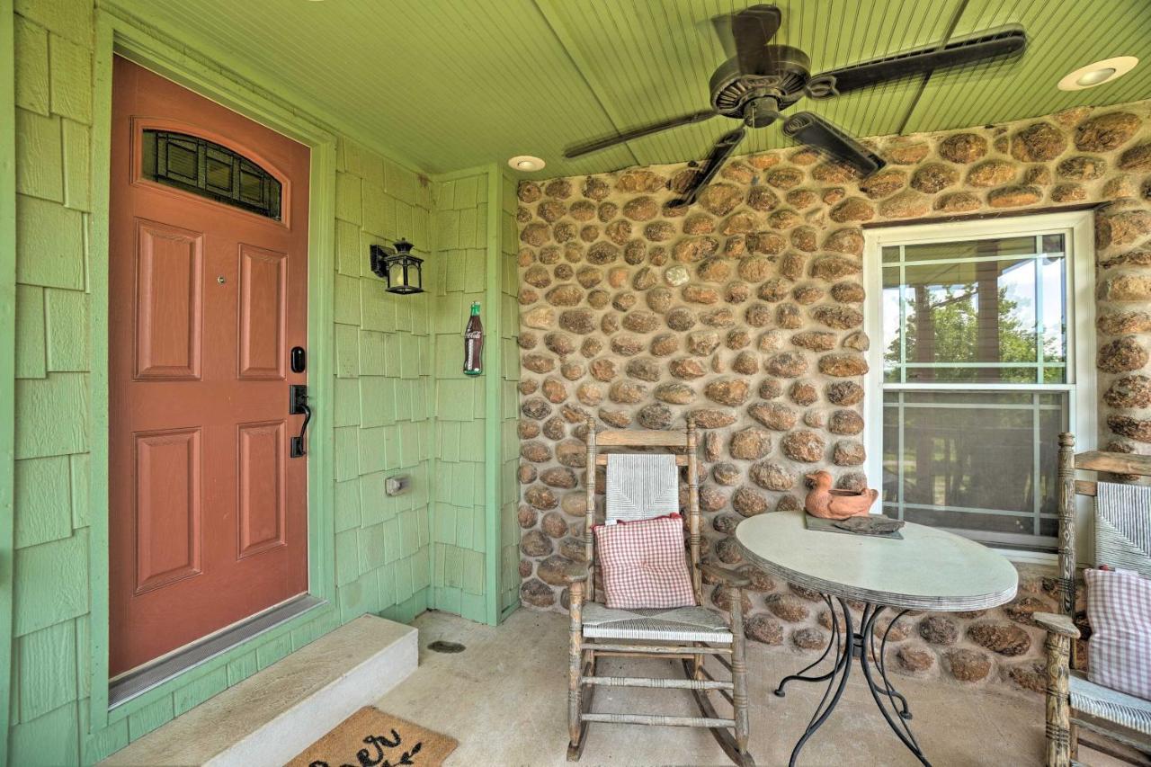 Charming Hilltop Cottage In Medicine Park! Ngoại thất bức ảnh